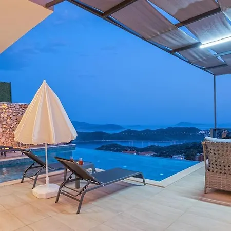 Villa Aydemir , 4 Kisilik ,manzara Merkezi, Jakuzi ,sinema Kaş