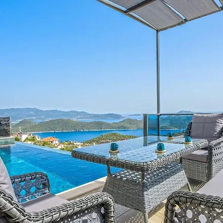 Aydemir , 4 Kisilik ,manzara Merkezi, Jakuzi ,sinema Villa Kaş
